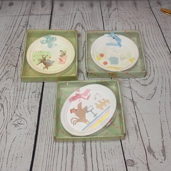 Mouse Rabbit Chicken Chalk Ware Wall Plaque Set Of 3 Ornament Round Oval Hanging - Picture 12 of 13